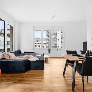 EXQUIS Luxus 2BR Apartment FRITZ I Balcony I Mercedes & US Army I Parking I Stuttgart