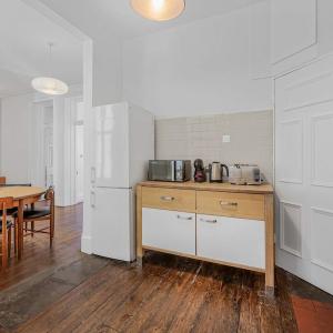 The Bloomsbury Deux - by Frankie Says