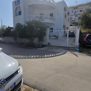 Villa A & A