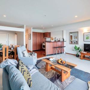 Amazing view 1br apt in viaduct