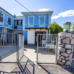 MICIKA Country house