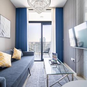 Elegant Escapes - Lavish 1B,Dubai Water Canal View