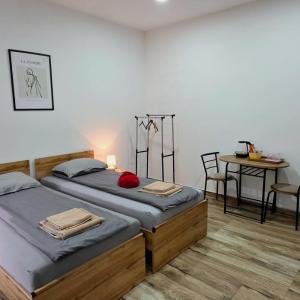 Riverstone Retreat Studio