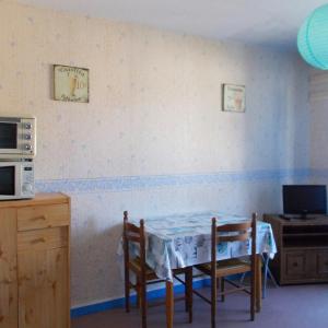 Studio lumineux pour 2 personnes avec balcon et WiFi gratuit, proche du Lac de l'Uby - FR-1-841-5