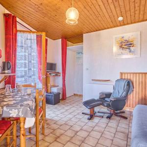 T2 cosy avec véranda et parking, Wifi inclus - FR-1-841-14