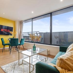 Penthouse 3 Rea place