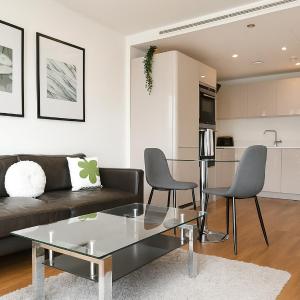 Still Life Aldgate Deluxe