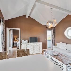 Lofthouse Penthouse Riviera No 1