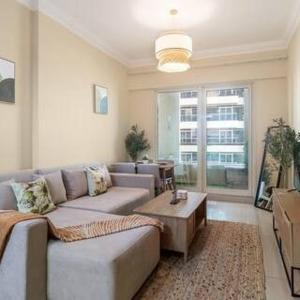 Luxury 2 BHK in Dubai Marina By dPie Man 1908