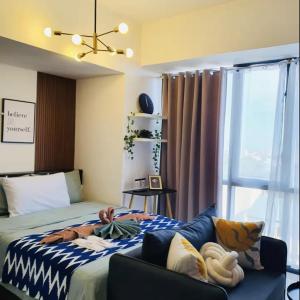 Modern Studio Unit in Viceroy McKinley Hill Taguig