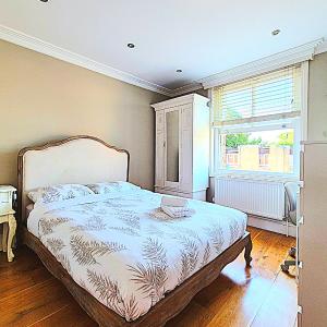 Dalston London Apartment