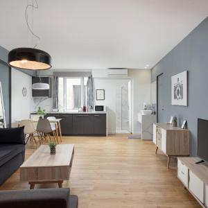 Comfort Suite by Acropolis Cozy Suites