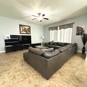 SHVPP1 - Paradise Palms #1 - 6 Bed 5 Baths Villa