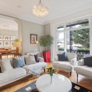 Business Relocators Contractor Stays in Luxury Flat 2B2B