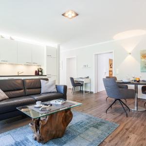 "Deichhausener Straße 2" Wohnung Senator, 1 OG