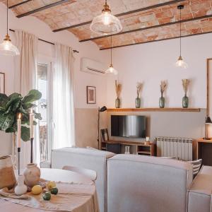 Lugros - 3 bedrooms in Gràcia