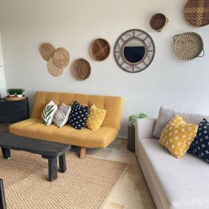 Luxury 3bd apartment with balcony and rooftop pool