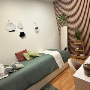 AOT - Guest House