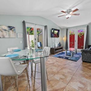 Prime Location – Walkable to Wilton Drive