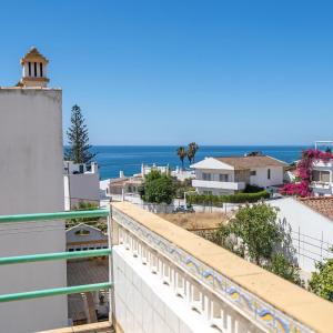 Traditional house by the beach #1979