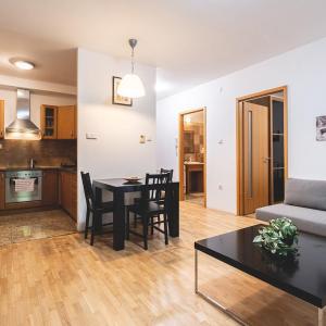 Kazinczy Street Terrace Apartment