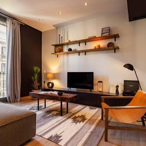 Hegra - 2 bedrooms, balcony in Eixample Esquerra