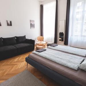 Sunlit Modern Retreat in the Heart of Budapest