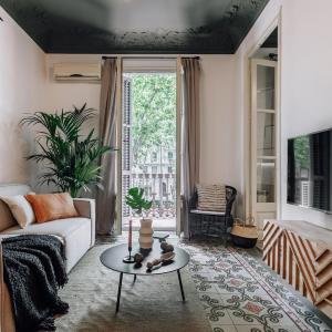 Hunde - 2 bedrooms in Eixample Esquerra