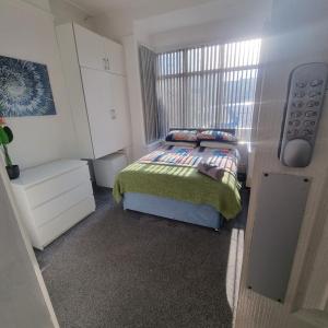 Generous double bedroom with ensuite - home from home!