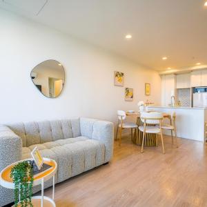 Cosy 2 Bedroom Apartment with City Conveniences