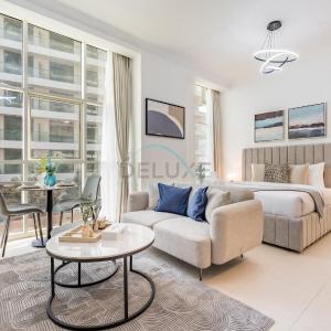 Studio Near Dubai Water Canal and Bus Station, Conveniently Close to Downtown, The Scala Tower, Business Bay by Deluxe Holiday Homes