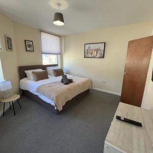 2 Bedroom Apartment in Swindon Town Centre
