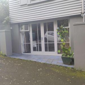 1 Queen Bed and 1 Sofa Bed, Serviced Studio B