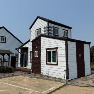 Green House B