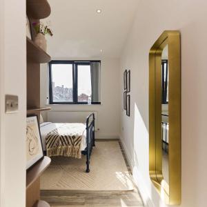 The Harlesden Place - Modern 3BDR Flat with Balcony