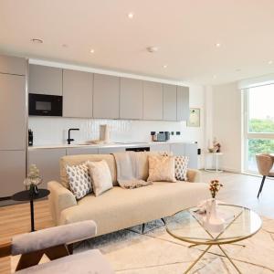 The Tottenham Escape - Lovely 2BDR Flat with Balcony