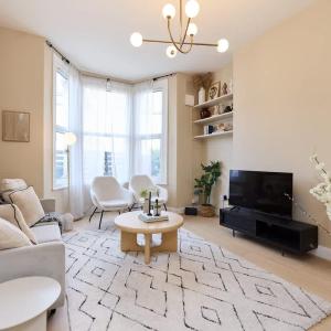The Harlesden Retreat - Stunning 1BDR with Garden