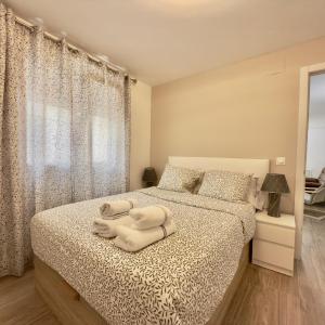 BAJ - Renovated Apartments on Bajondillo Seafront - Quiet Pedestrian Street, AC