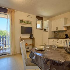 T2 lumineux avec balcon à Barbotan, parking et Wifi gratuit - FR-1-841-12