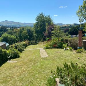 Brecon with Spectacular Views