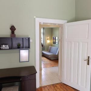 Vinchenco and G Suites