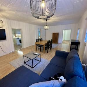Central and Spacious Apartment for 4 with Sauna