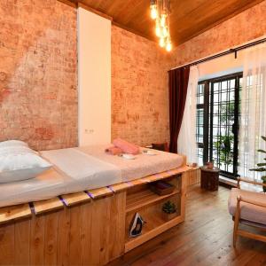 Wooden Style AC Galata