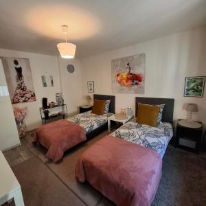 Room in SPA " TABARKA "