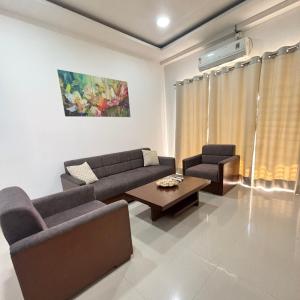 Spacious flat in city center