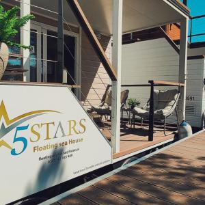 Floating Sea House - 5Stars