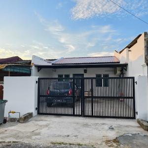 Adra Homestay UTM Taman Sri Pulai