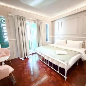 CASA Sukhumvit 11 - BTS Nana คาซ่า สุขุมวิท 11 บีทีเอส นานา