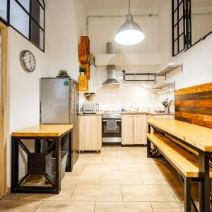 Top Location 2 Bedrooms - 2 Bathrooms