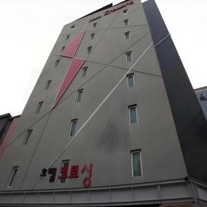 Crossing Hotel